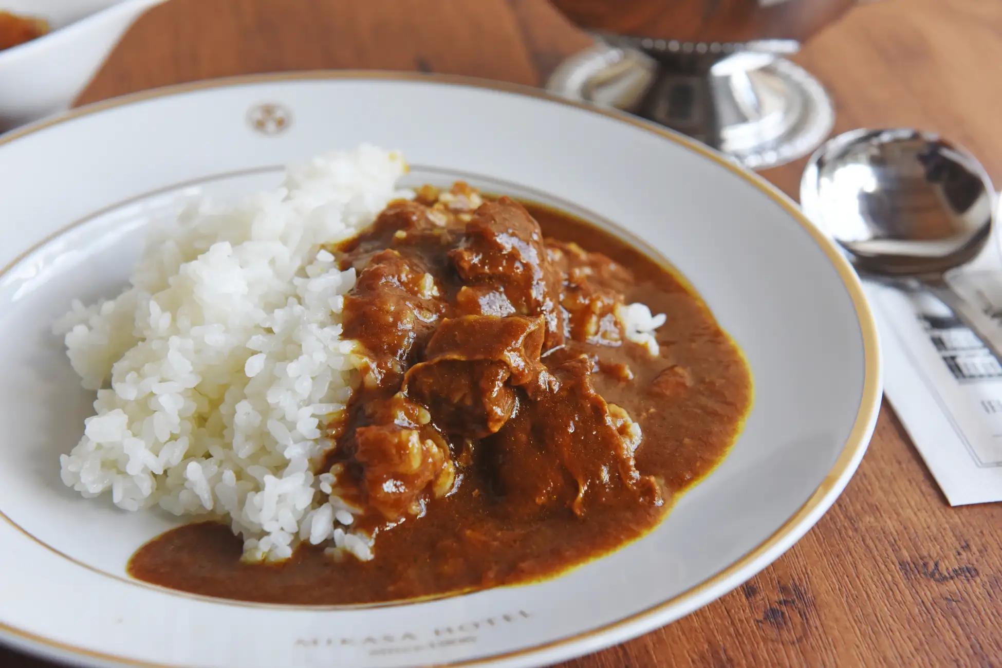 【軽井沢】120年の歴史を紡ぐ重要文化財「旧三笠ホテル」、10月1日に5年半ぶりリニューアルオープン。新設カフェやバリアフリー設備強化など、誰もが憩い、歴史に親しめる文化交流拠点へ。 11