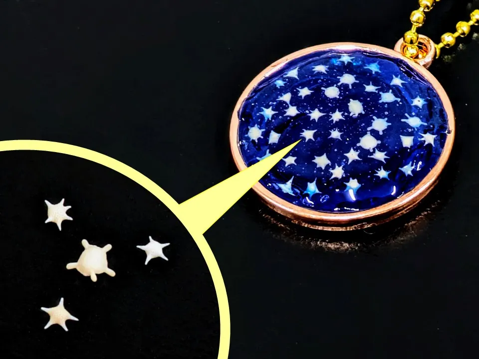 みなと科学館コラボ 星の砂のキーホルダー作り