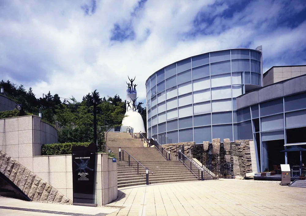 川崎市生田緑地（東口ビジターセンター・川崎市岡本太郎美術館・川崎市立日本民家園・かわさき宙（そら）と緑の科学館）1