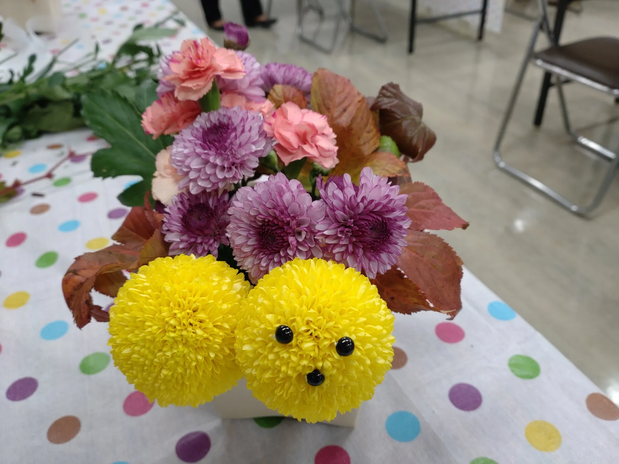 菊を使ったアレンジメント教室