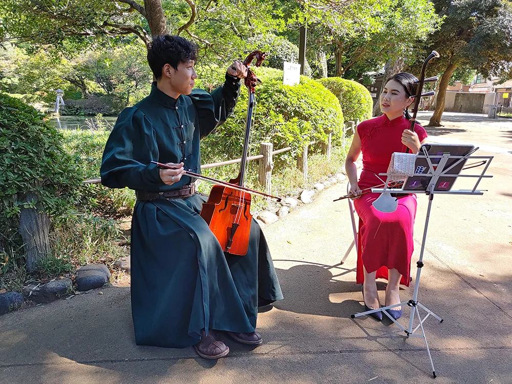 二胡と馬頭琴のランチタイムコンサート