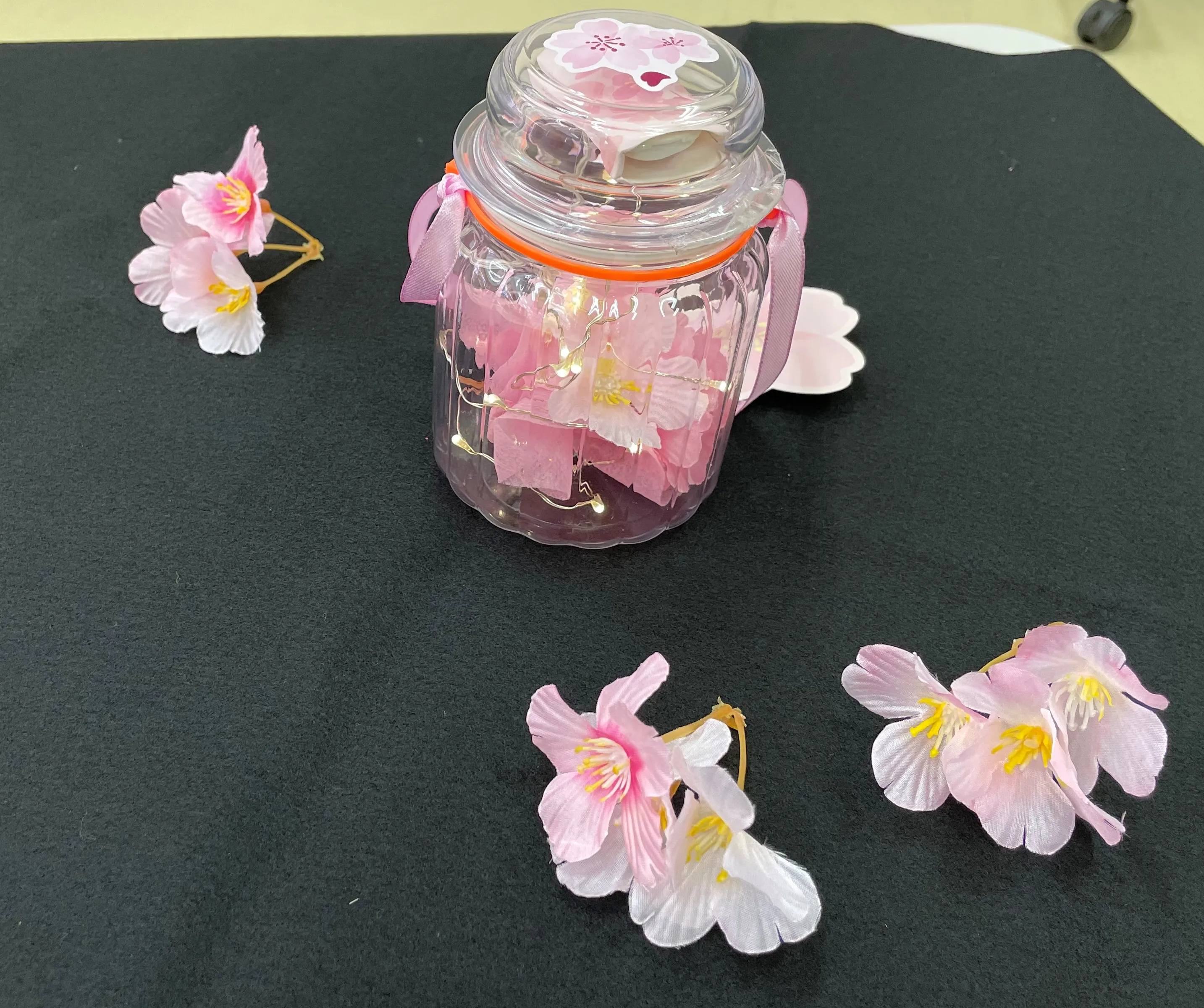 ワークショップ「さくらのランタン作り」